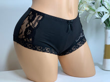 Load image into Gallery viewer, Lace Trim Cotton Boyshorts
